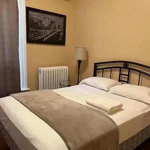 Adas Pensión Toronto