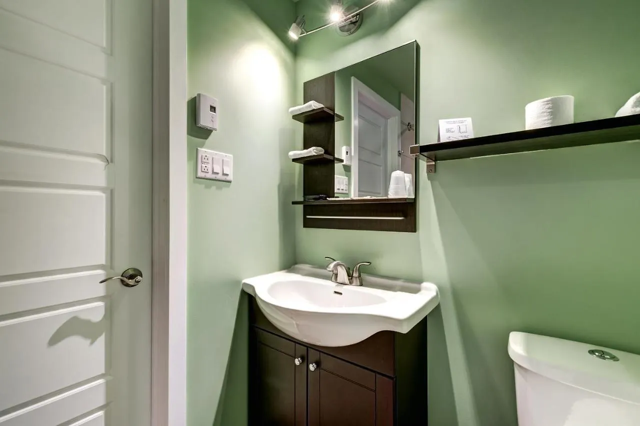 Auberge St. Jacques Montreal Motel